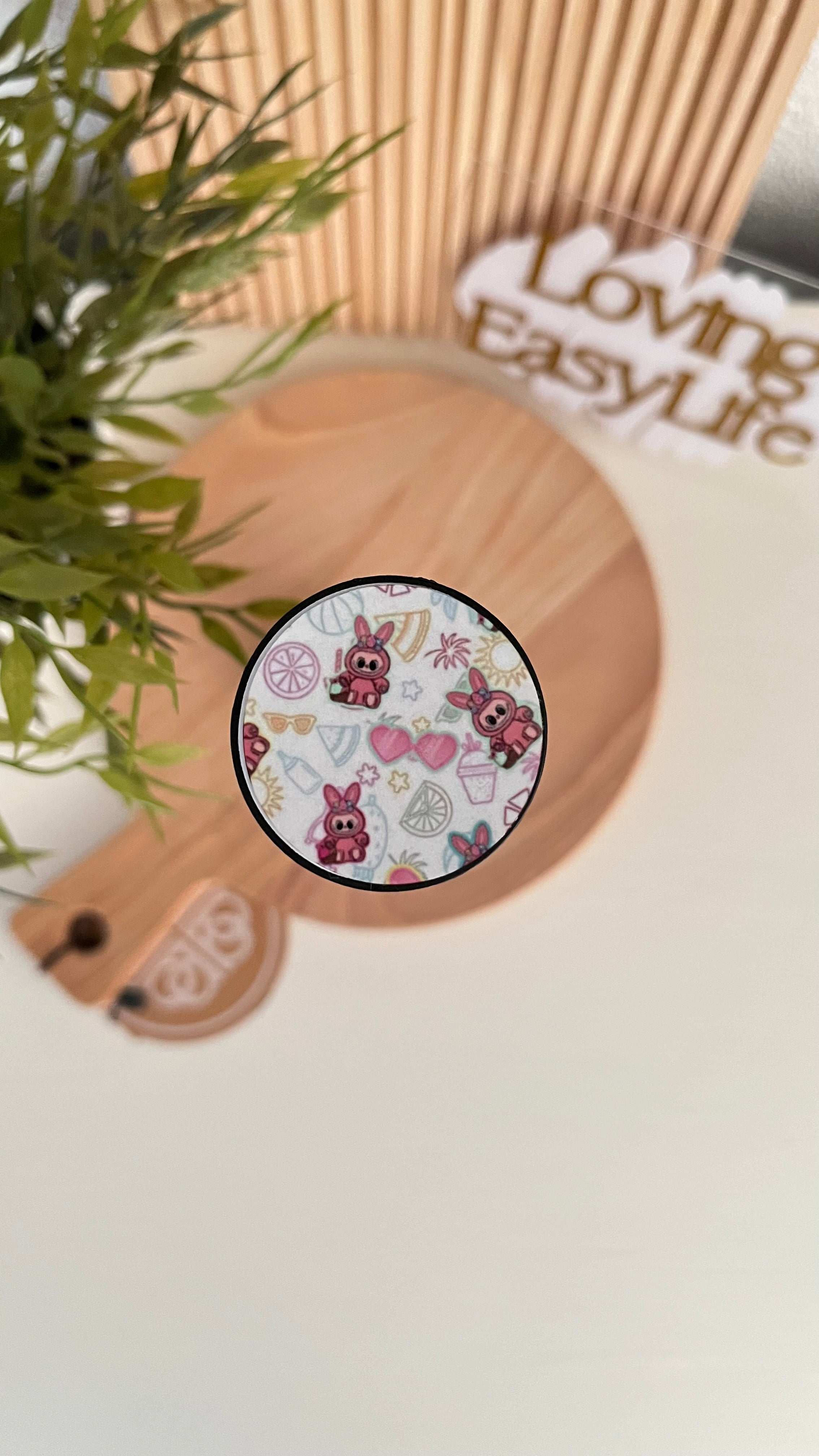 Pop sockets
