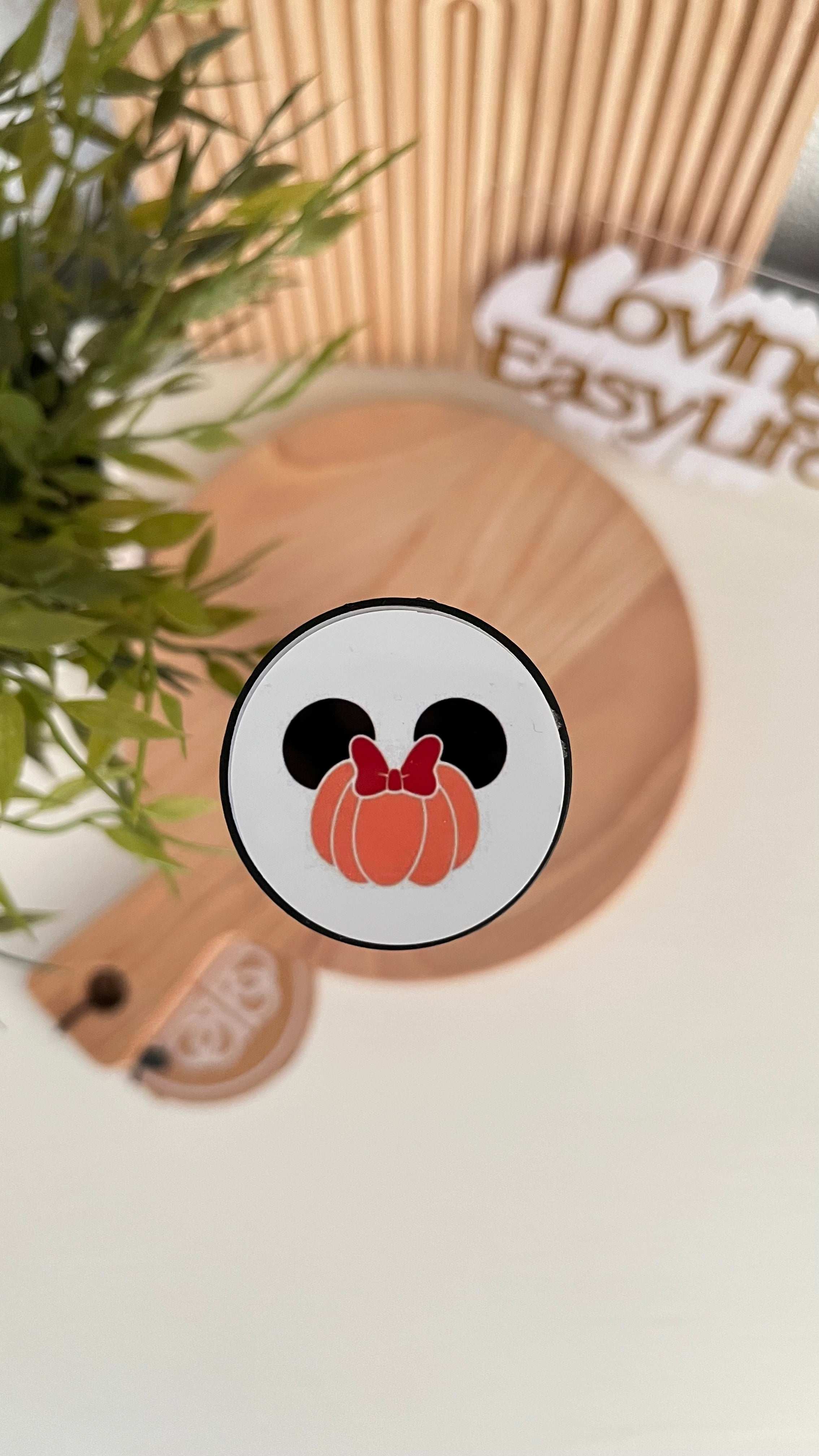 Pop sockets